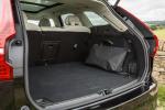Volvo XC60 T8 Inscription 2017 года (UK)